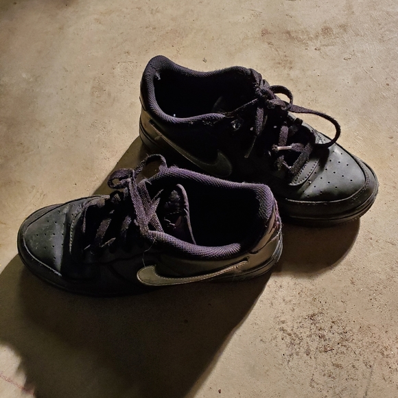 Boys shoes, boys boots , ⚽️ cleats. - Picture 3 of 12